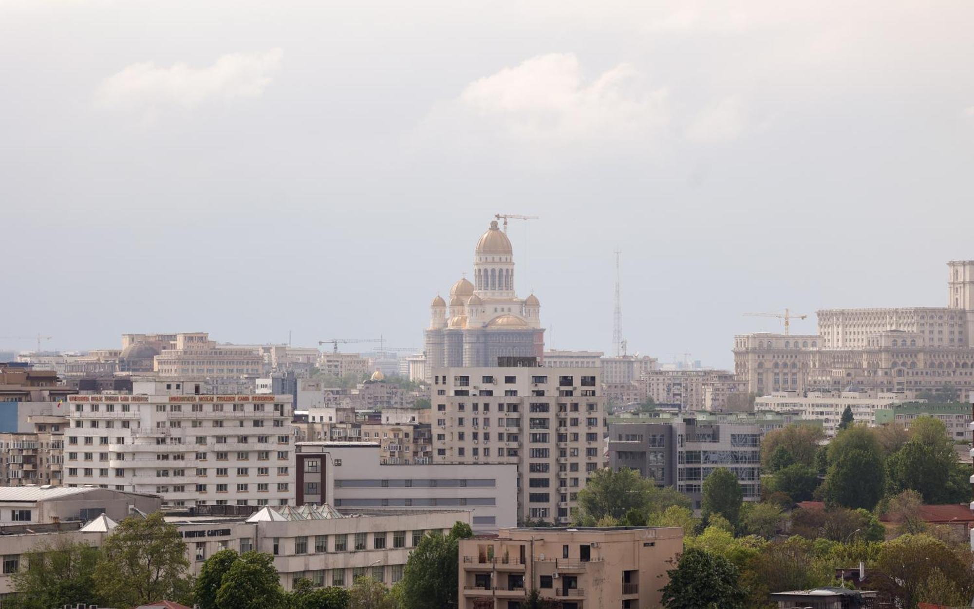 Vitan Central Oasis ---Free Secured Private Parking---Self Check-In-- Bucharest Exterior photo